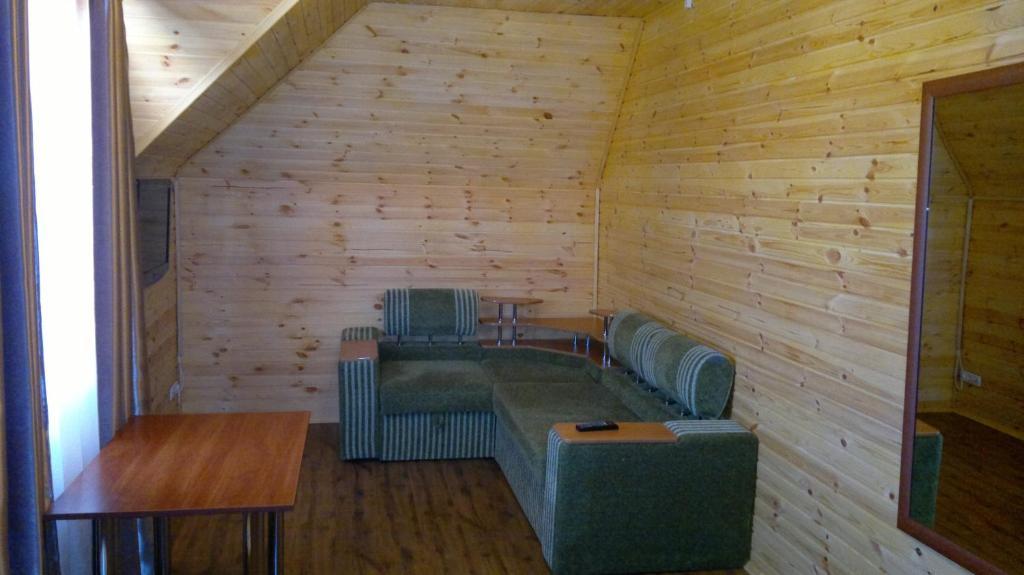 Panska Hata Hotel Nyzhnya Khortytsya Quarto foto