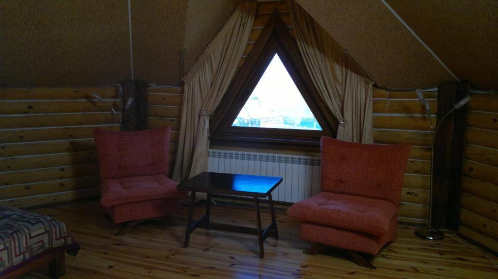 Panska Hata Hotel Nyzhnya Khortytsya Quarto foto