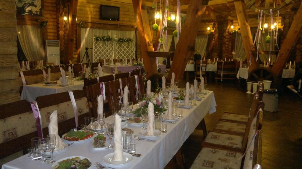 Panska Hata Hotel Nyzhnya Khortytsya Exterior foto